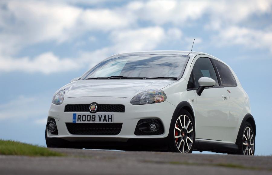  Abarth Grande Punto (199) 2008 года  (UK) (фото 22 из 29)